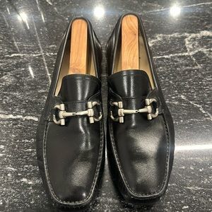 Salvatore Ferragamo black leather moccasins 8.5 US